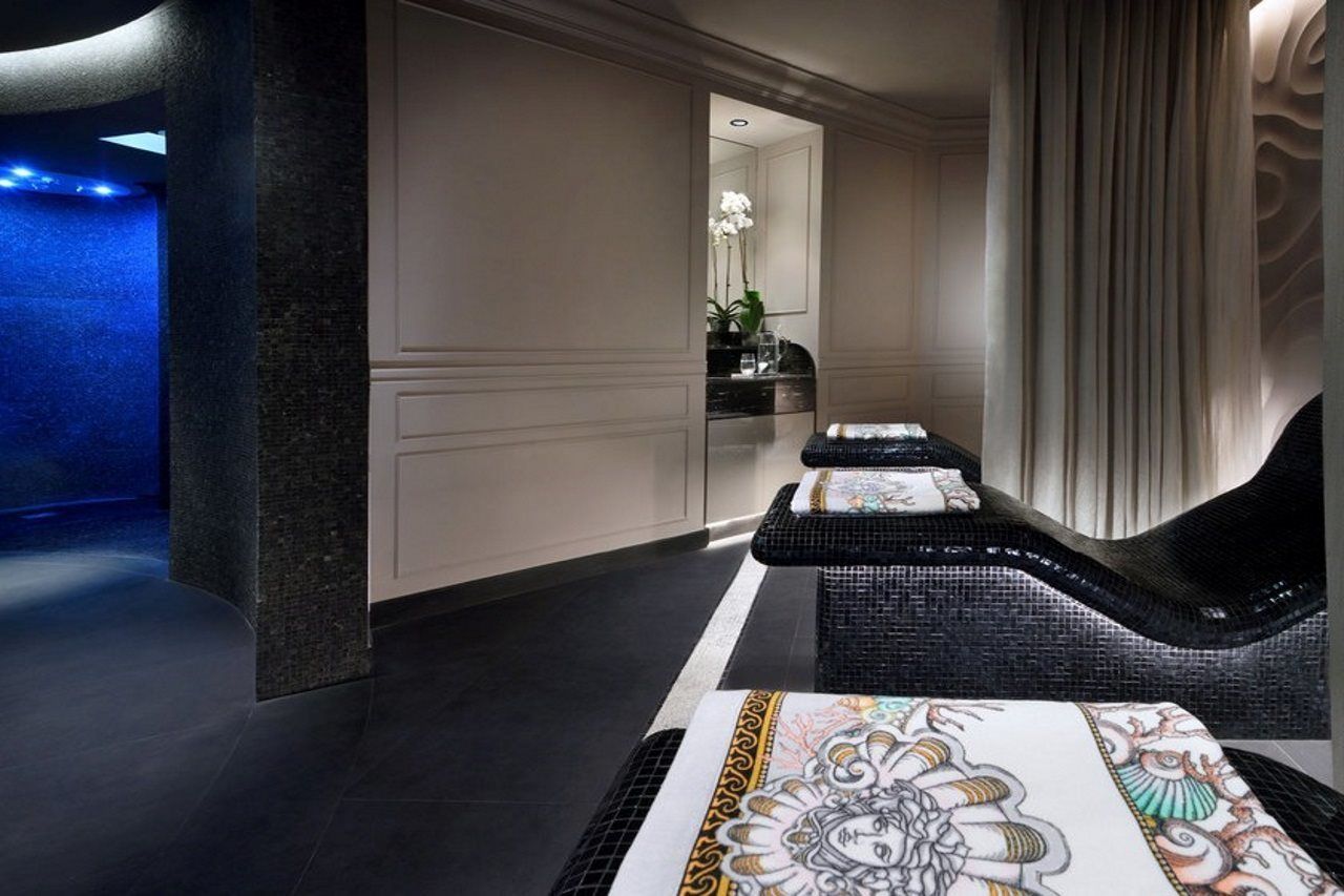 Palazzo Versace Dubai Esterno foto The Spa at The Dorchester