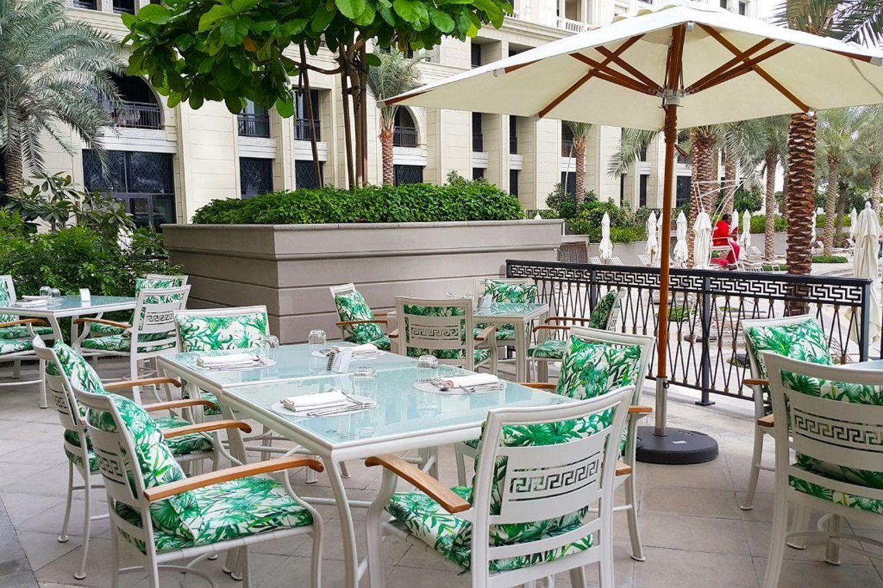 Palazzo Versace Dubai Esterno foto The Terrace