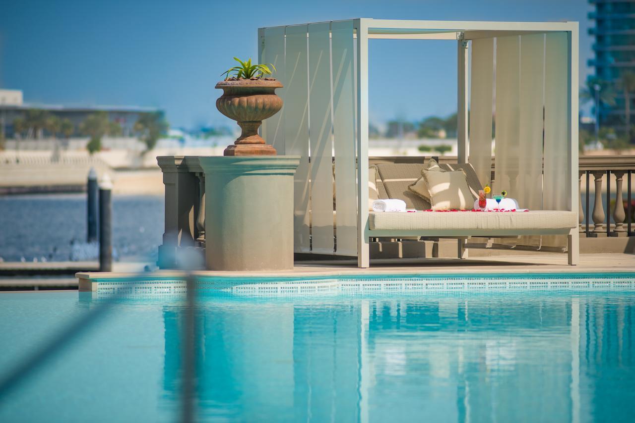 Palazzo Versace Dubai Esterno foto The pool at the Westin La Paloma